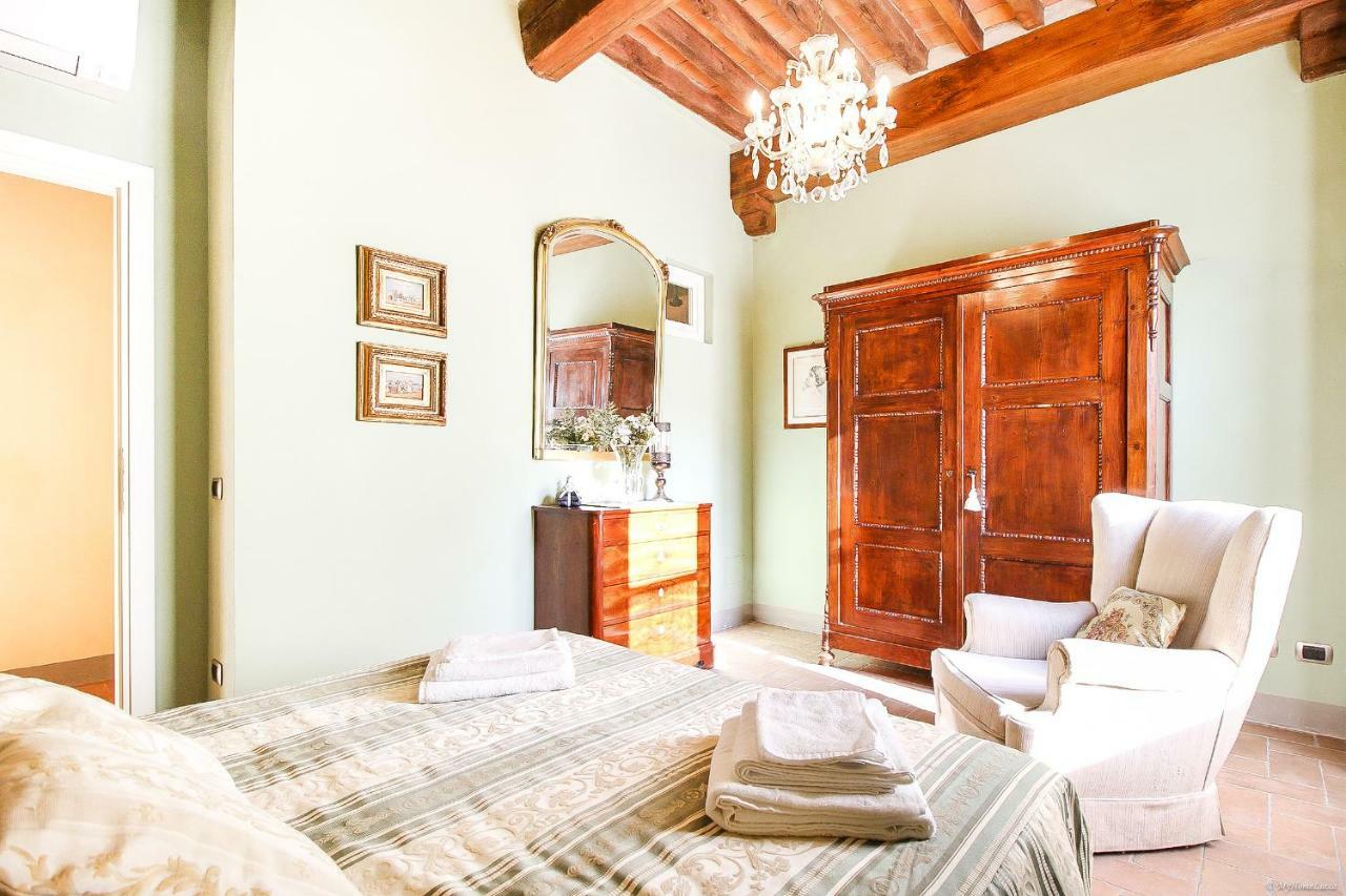לוקה Apartment Guinigi With Private Courtyard מראה חיצוני תמונה
