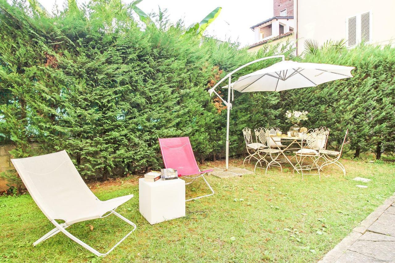 לוקה Apartment Guinigi With Private Courtyard מראה חיצוני תמונה