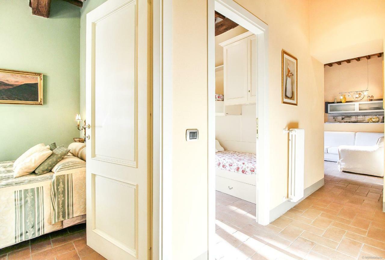 לוקה Apartment Guinigi With Private Courtyard מראה חיצוני תמונה
